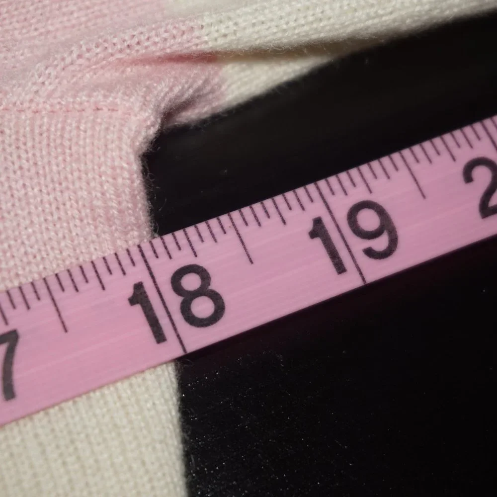 Vintage Y2K Cashmere Sweater - Picture 6 of 7
